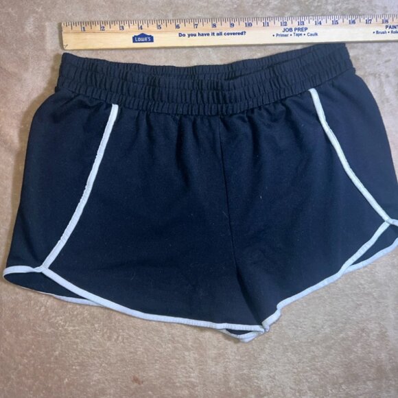 No Boundaries Women XL (15/17) Black White Polyester Blend Pull On Shorts (R) - Picture 2 of 4